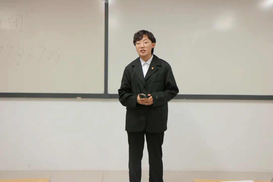 7317